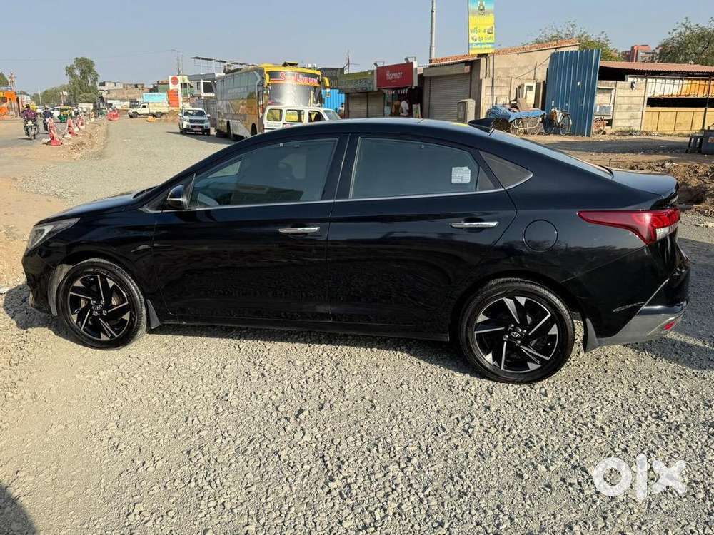 2022 Hyundai Diesel Car Manual 80,000 Km Driven