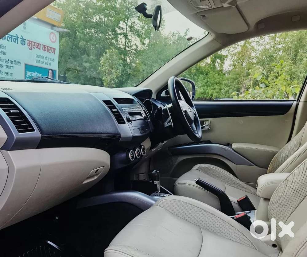 Mitsubishi Outlander, 2011, Petrol