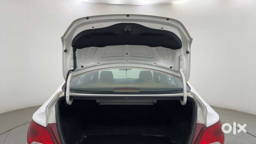 Hyundai Verna 1.6 Ex Vtvt, 2014, Petrol