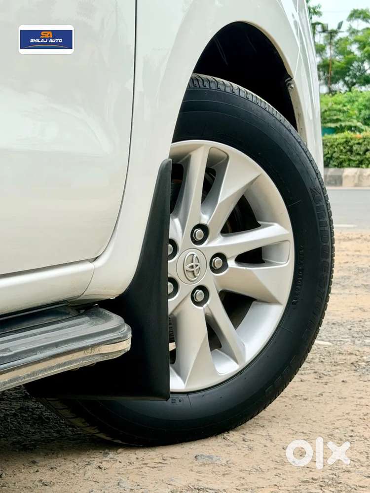 Toyota Innova Crysta [2020-ongoing] 2.4 Gx 7 Str, 2023, Diesel