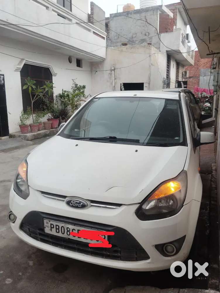 Ford Figo Diesel Zxi 2012 Km Driven