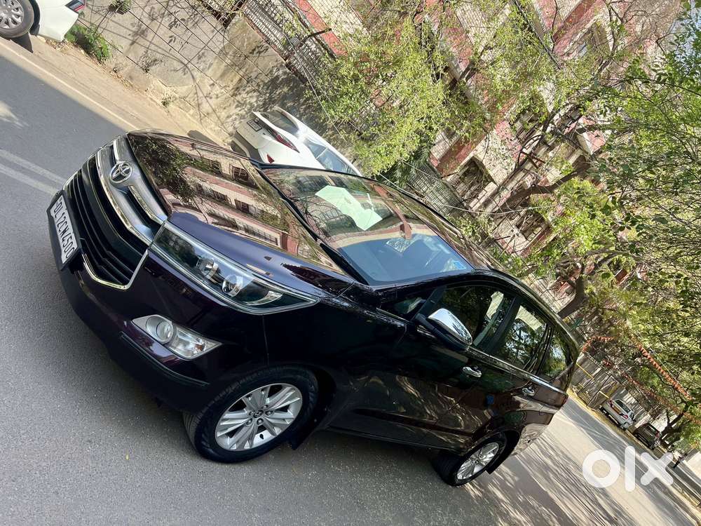 Toyota Innova Crysta 2.8z Automatic, 2018, Diesel