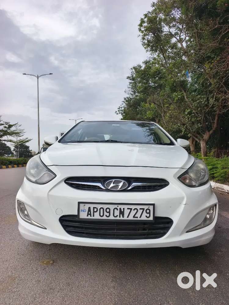 Hyundai Verna 1.6 Sx 2012