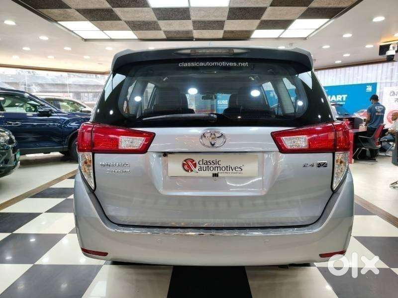 Toyota Innova Crysta 2.4 V 7 Str, 2017, Diesel