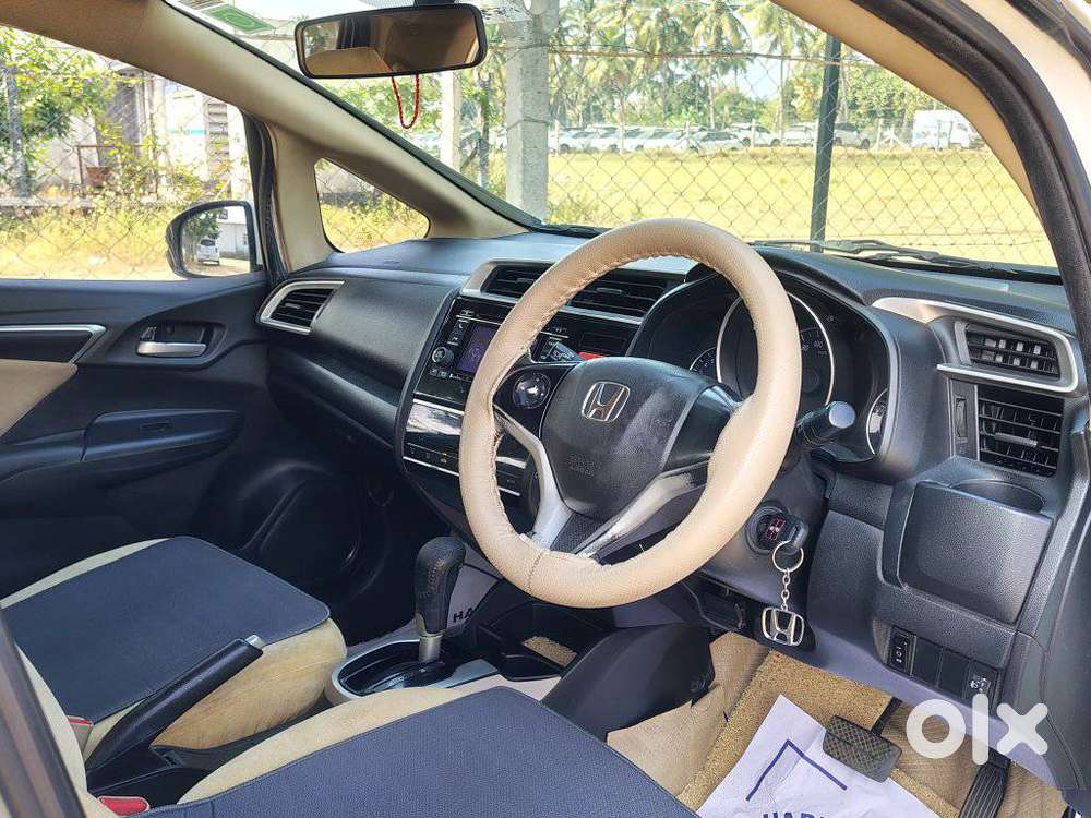 Honda Jazz V Cvt, 2015, Petrol