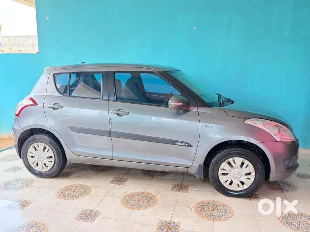 Maruti Suzuki Swift 2014 Petrol 71800 Km Driven