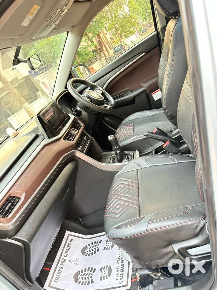 Maruti Suzuki Brezza Zxi S-cng, 2023, Cng & Hybrids