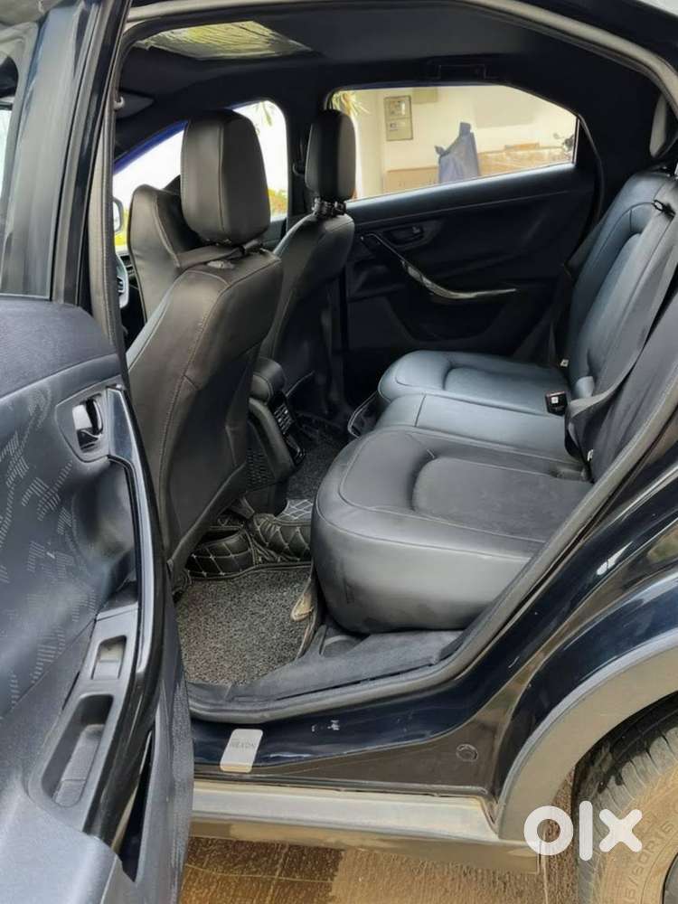 Tata Nexon Xz+(o) Dark Edition