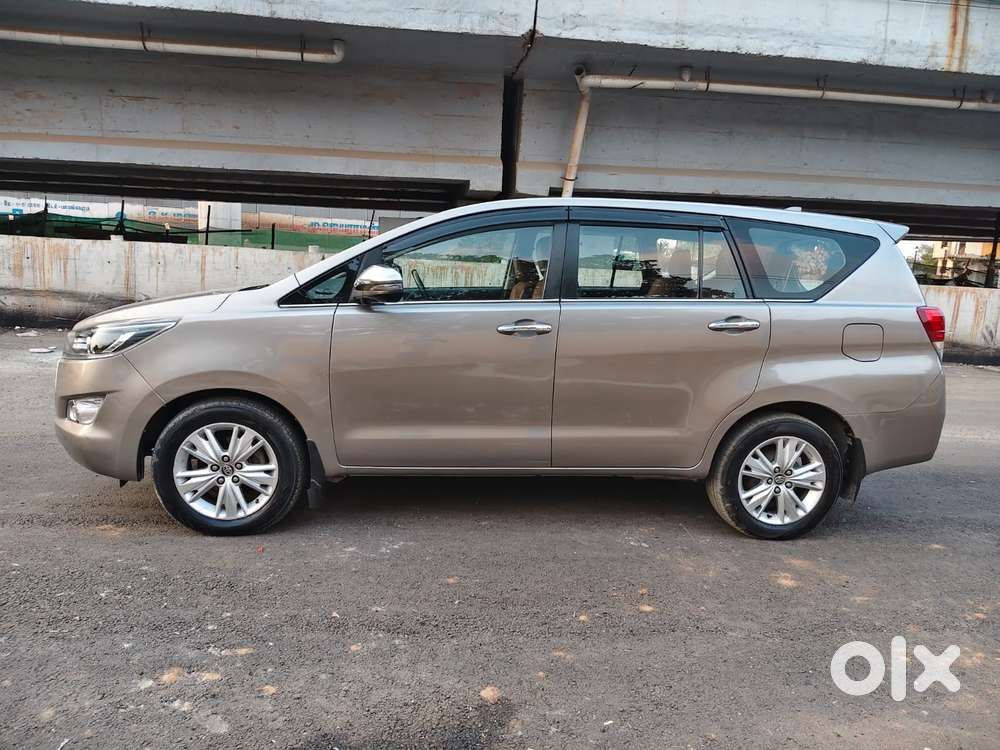 Toyota Innova Crysta 2.8z Automatic, 2017, Diesel
