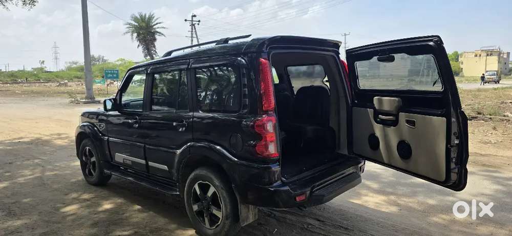 Mahindra Scorpio Classic 2022