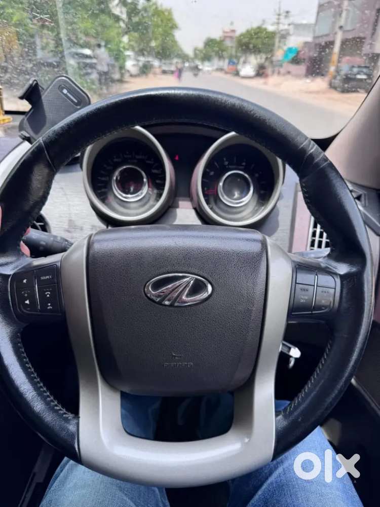 Mahindra Xuv500 2013 Diesel 70000 Km Driven