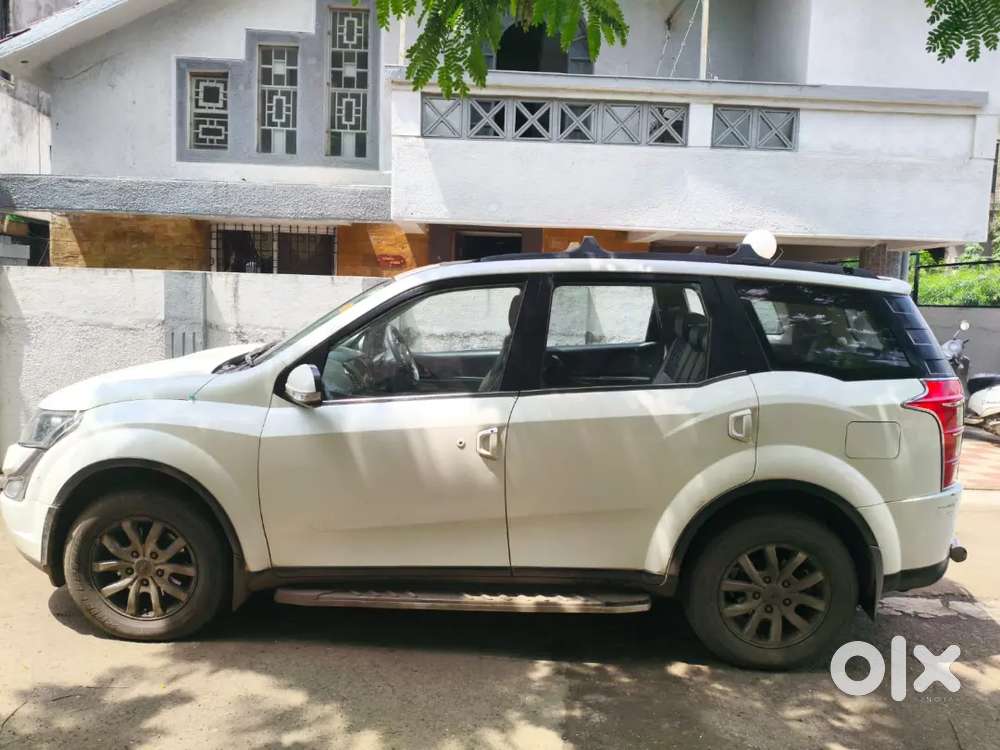 Mahindra Xuv500 W10 2019