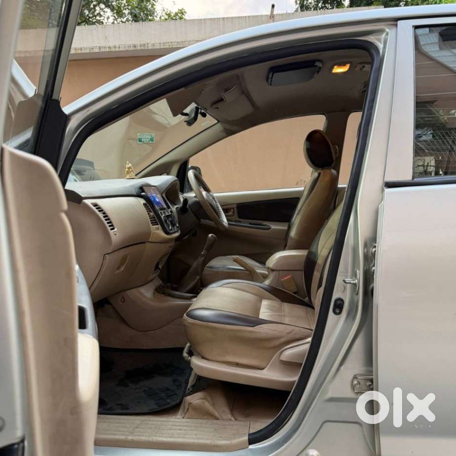 Toyota Innova 2.5 G (diesel) 8 Seater Bs Iv, 2008, Diesel