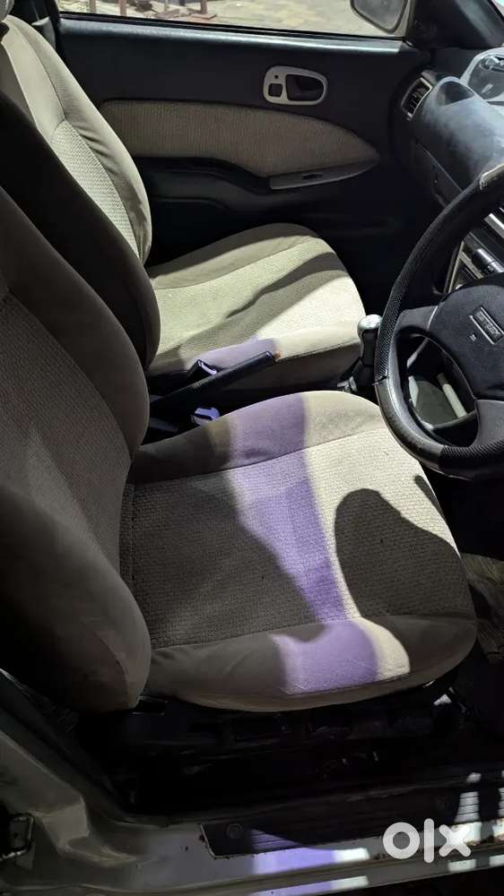Maruti Suzuki Esteem 2007