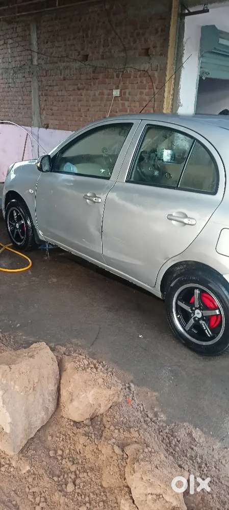 Nissan Micra 2013 Diesel 90000 Km Driven