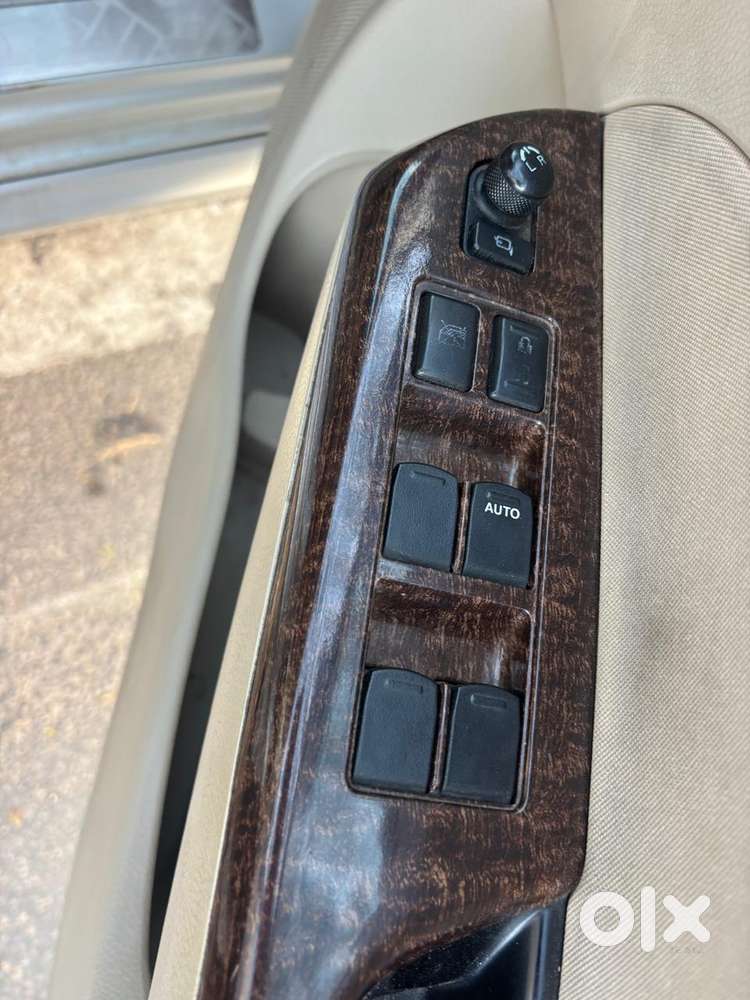 Maruti Suzuki Dzire 1.2 Zxi, 2017, Petrol