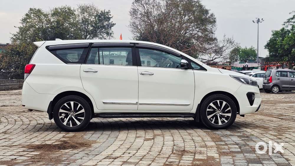 Toyota Innova Crysta 2.4 Z 7 Str, 2022, Diesel