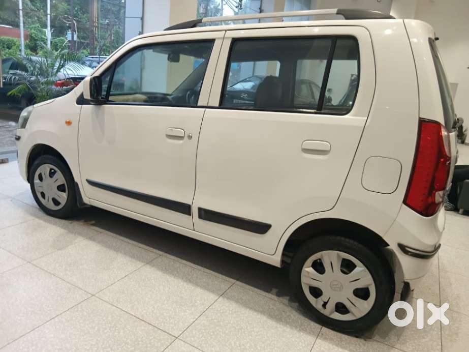 Maruti Suzuki Wagon R Vxi 1.0, 2017, Petrol