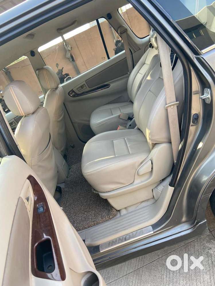 Toyota Innova 2014 Diesel Well Maintained