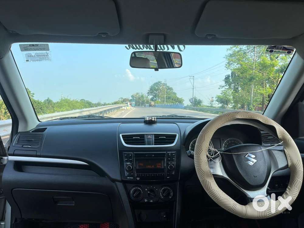 Maruti Suzuki Swift 2016 Petrol 75000 Km Driven