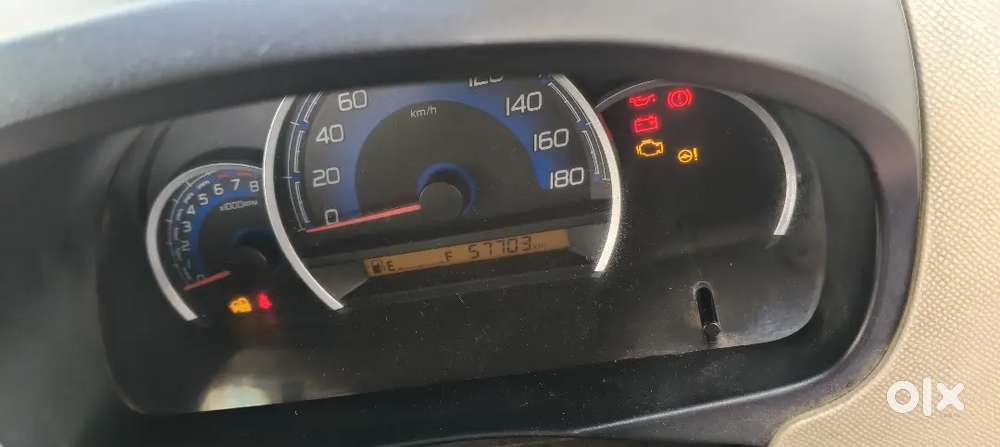 Maruti Suzuki Wagon R 2017 न्यू कंडीशन, कम्पनी पेंट,घर पर रहती हैँपड़ता
