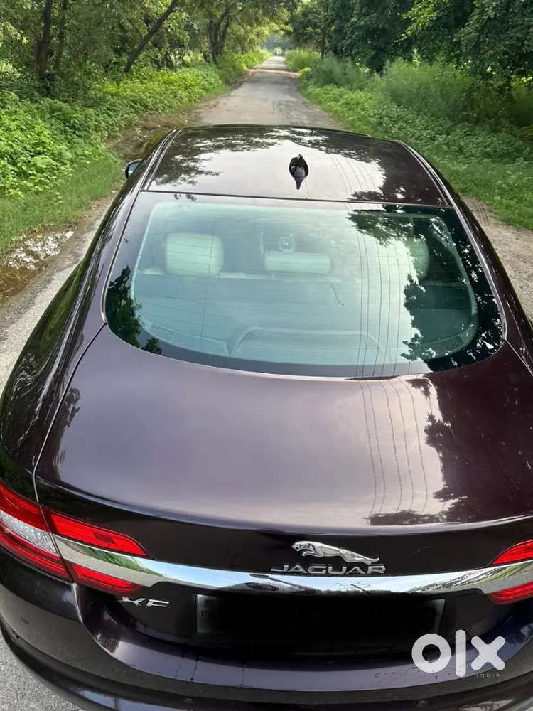 Jaguar Xf 2014 Diesel 30000 Km Driven
