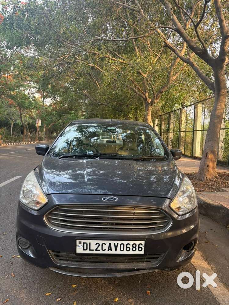 Ford Car Petrol 2016 Year