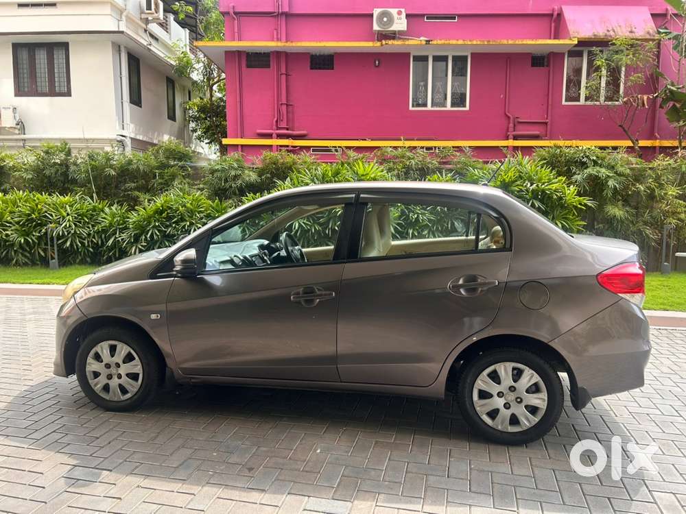 Honda Amaze 2015 Petrol Good Condition.