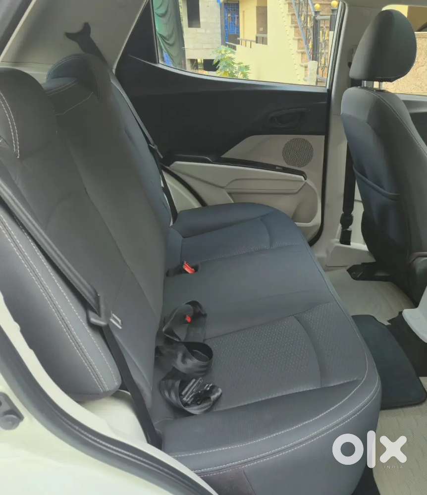 Mahindra Xuv300 W6 (o) With Sunroof,2022 Diese,l 36000 Km Driven