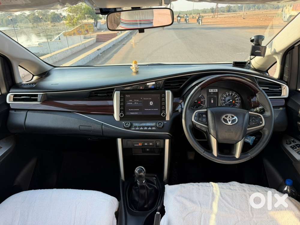 Toyota Innova Crysta 2022