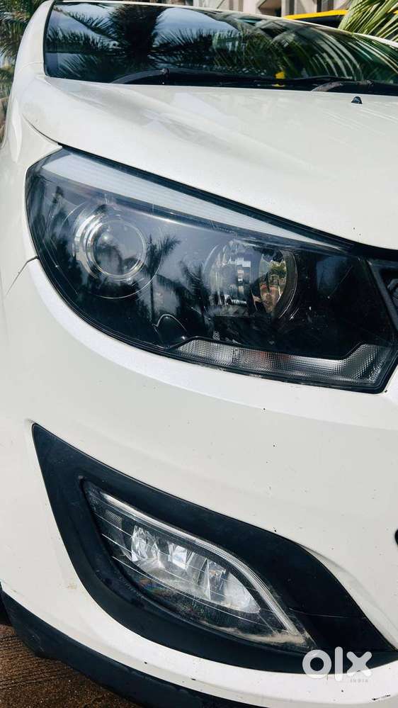 Mahindra Marazzo