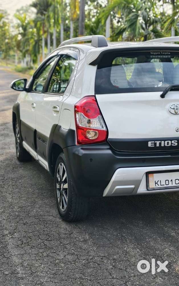 Toyota Etios Cross
