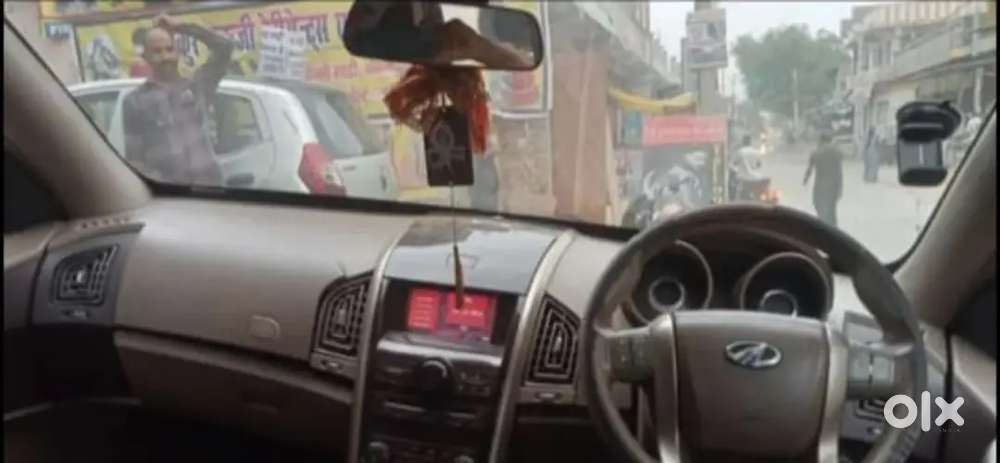 Mahindra Xuv500 2013 Diesel 165000 Km Driven