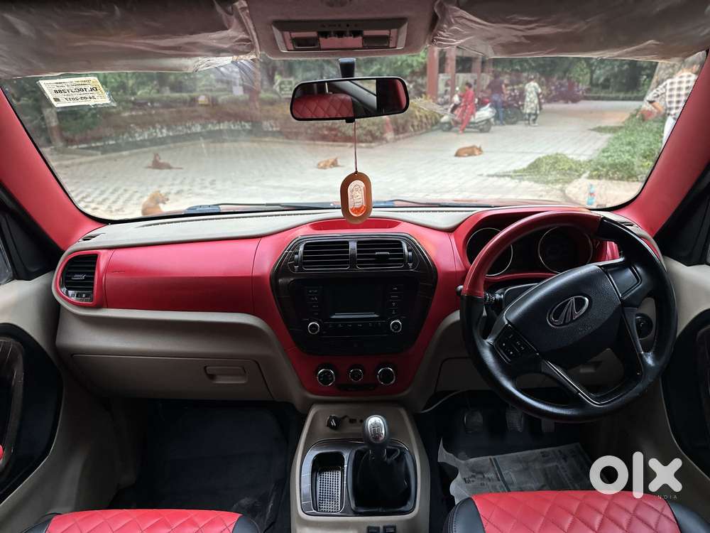 Mahindra Tuv 300 T8, 2017, Diesel
