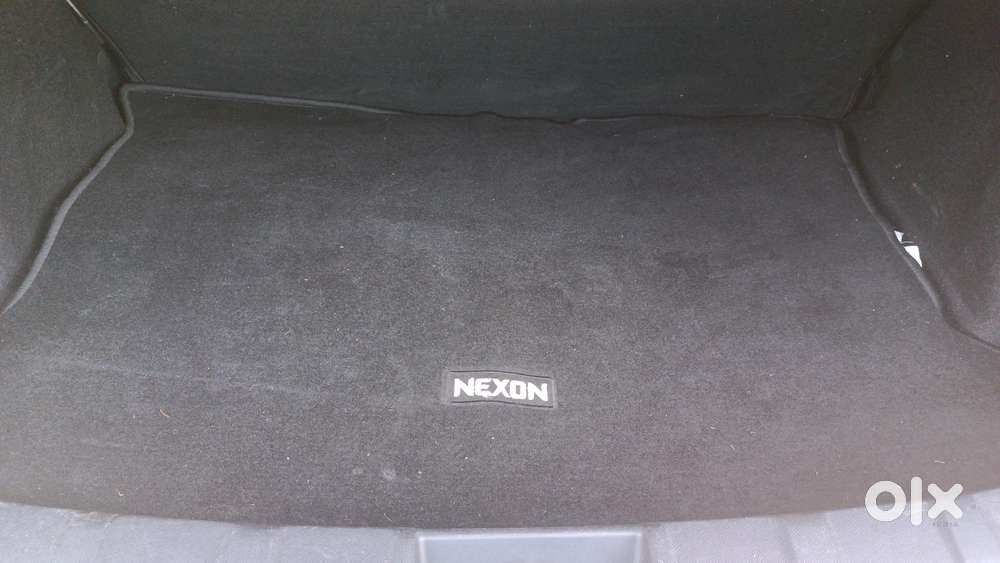 Tata Nexon 1.5 Revotorq Xma Amt (s), 2022, Petrol