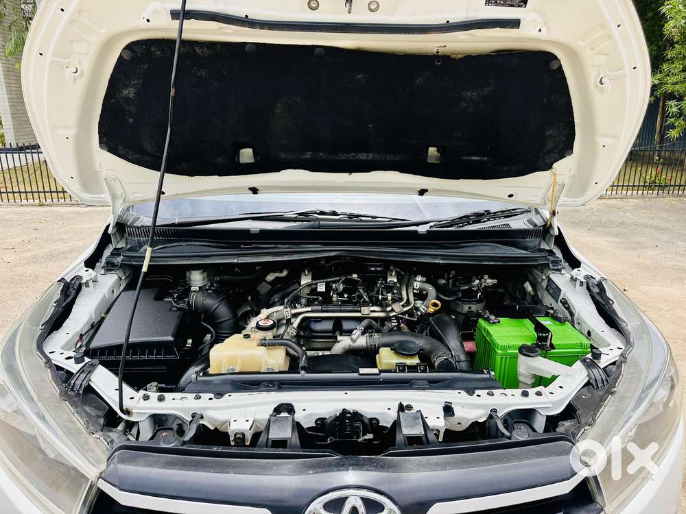 Toyota Innova 2.5 Gx 8 Str Bs-iii, 2017, Diesel