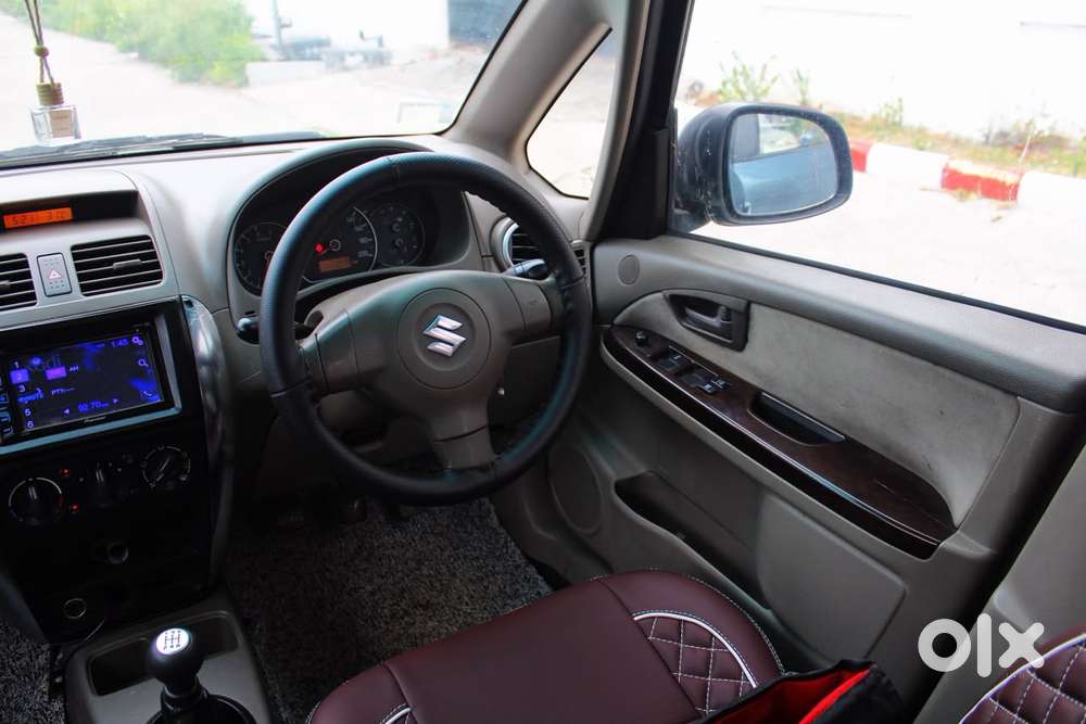 Maruti Suzuki Sx4 Vxi Bsiv, 2010, Petrol