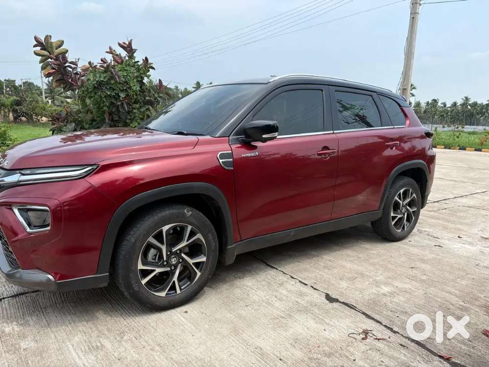Toyota Urban Cruiser 2024 Hybrid Variant