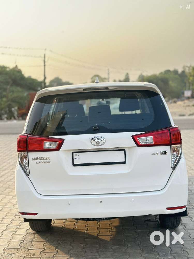 Toyota Innova Crysta 2.4 Gx Mt, 2017, Diesel