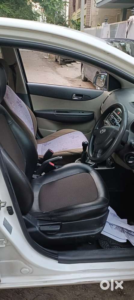 Hyundai I20 Magna Petrol 2013