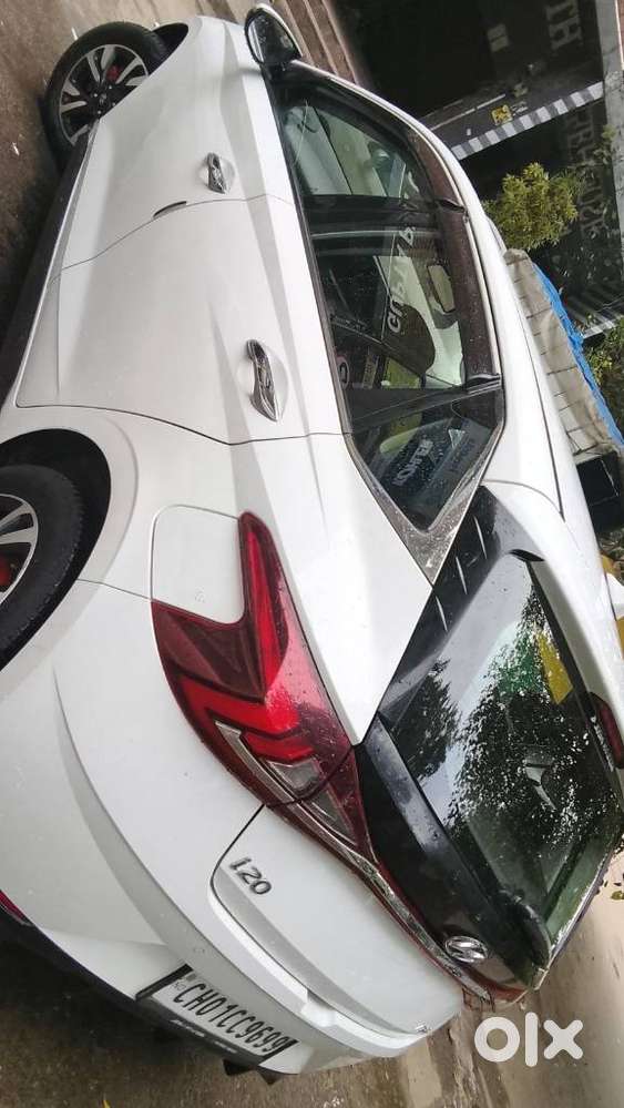 Hyundai I20 Asta 1.2 O With Sunroof, 2020, Petrol