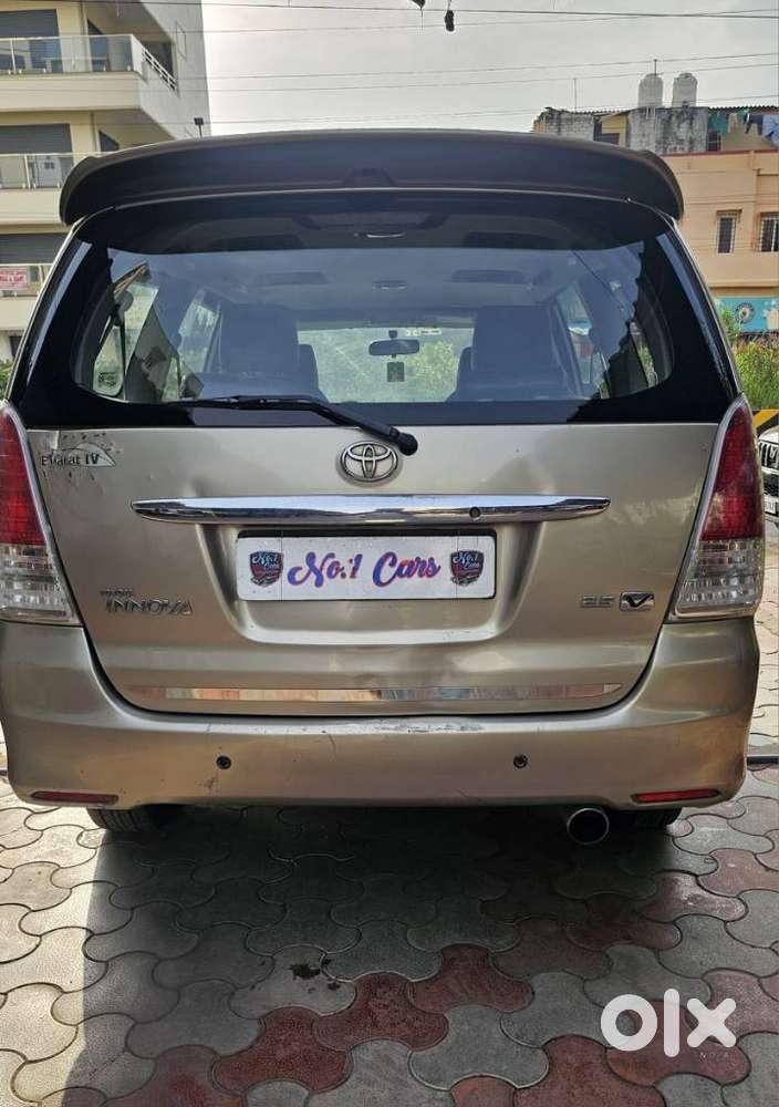 Toyota Innova 2.5 V 7 Str, 2011, Diesel