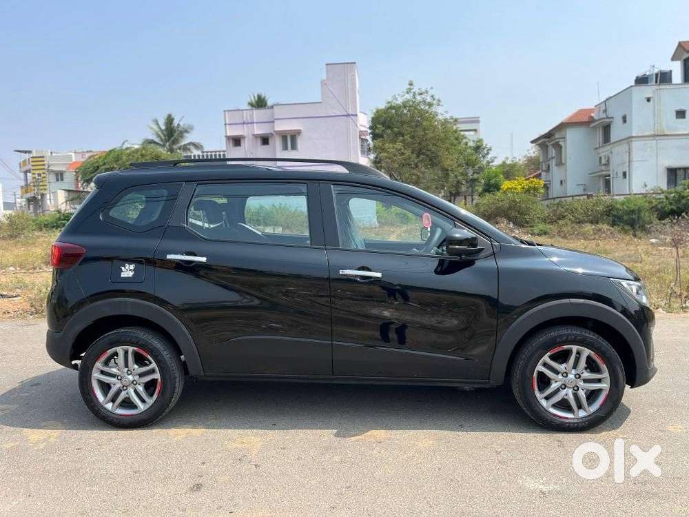 Renault Triber Rxz, 2023, Petrol