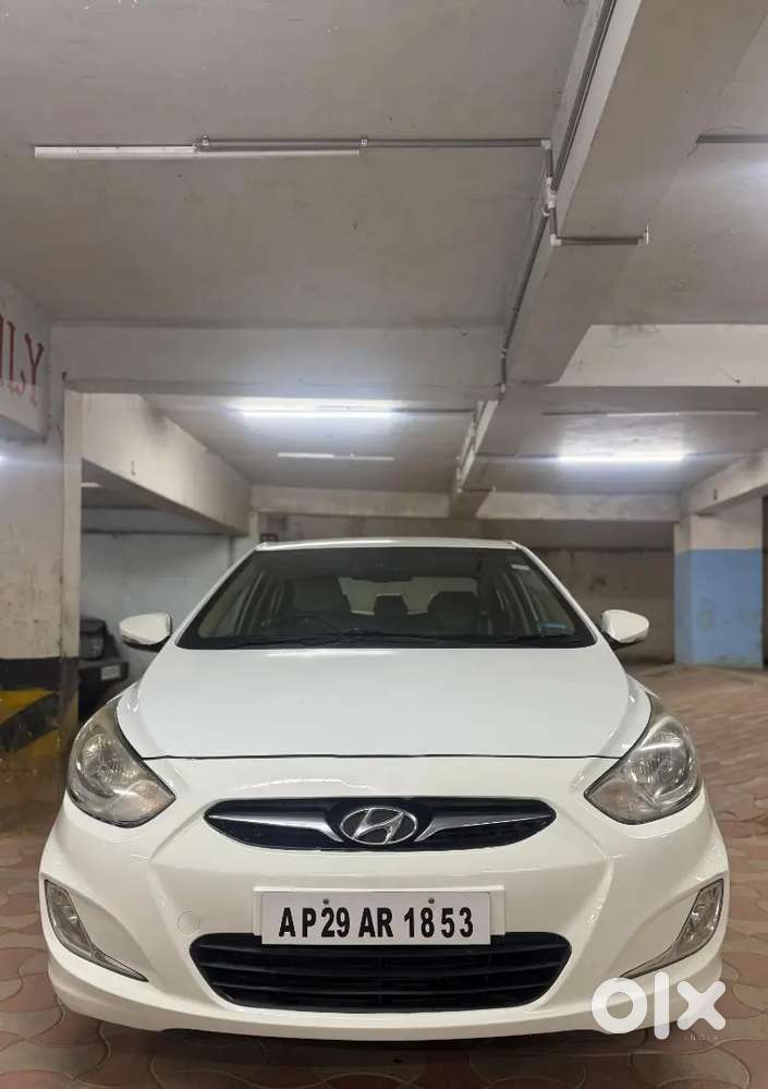 Hyundai Verna 2011 Model