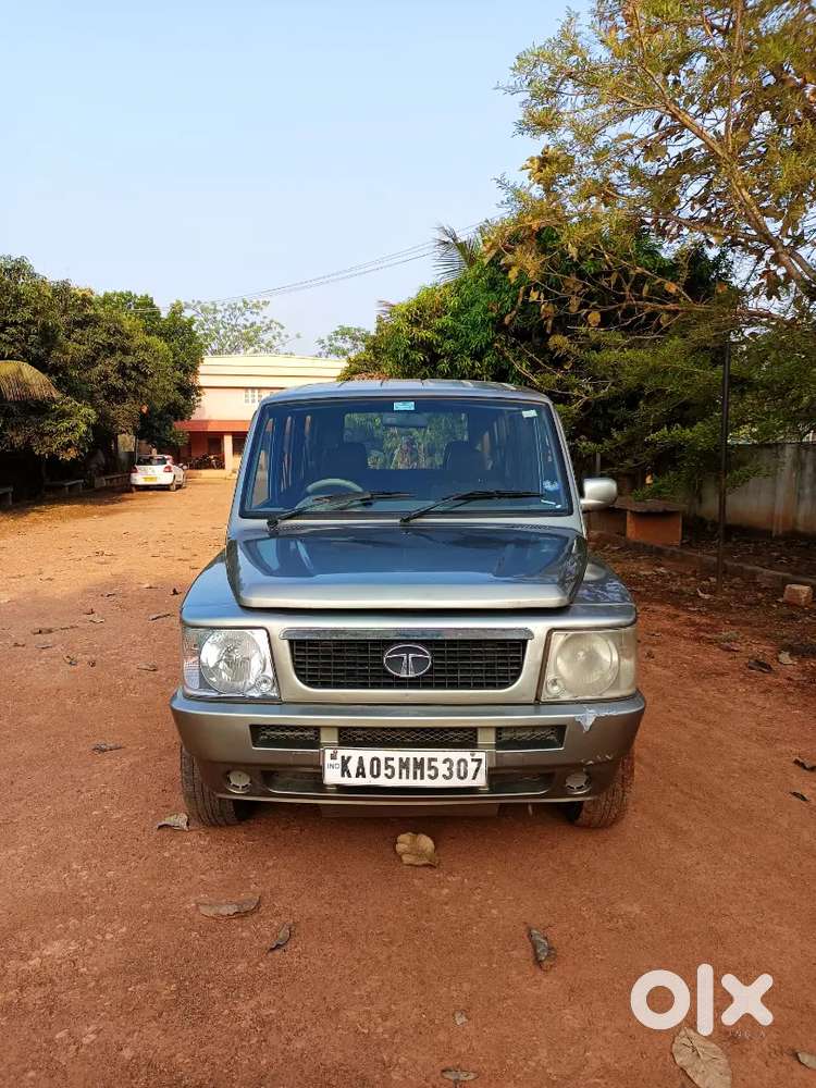Tata Sumo Gold Ex Cr4 2013  Single Owner (corporate)