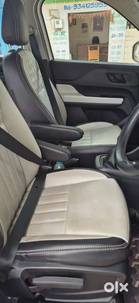 Tata Punch Dazzle Sunroof 2024