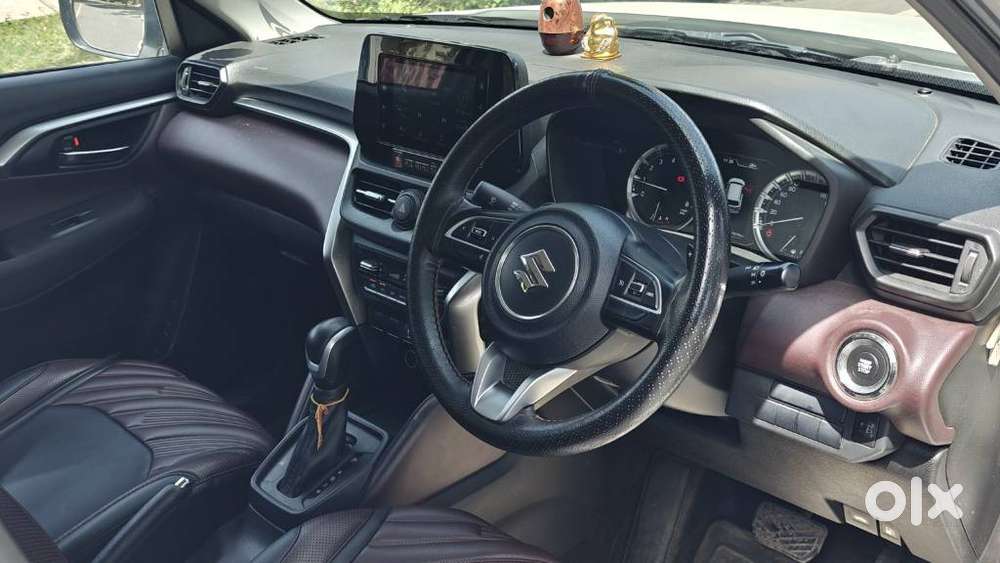 Maruti Suzuki Grand Vitara 1.5 Delta Smart Hybrid At, 2023, Petrol