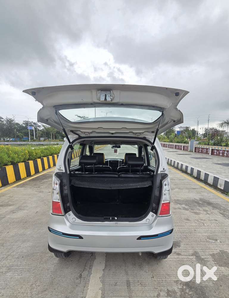 Maruti Suzuki Stingray Vxi, 2014, Petrol