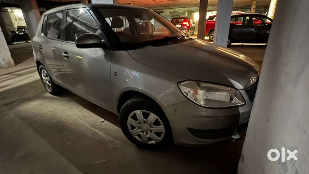 Skoda Fabia Petrol Manual 2011
