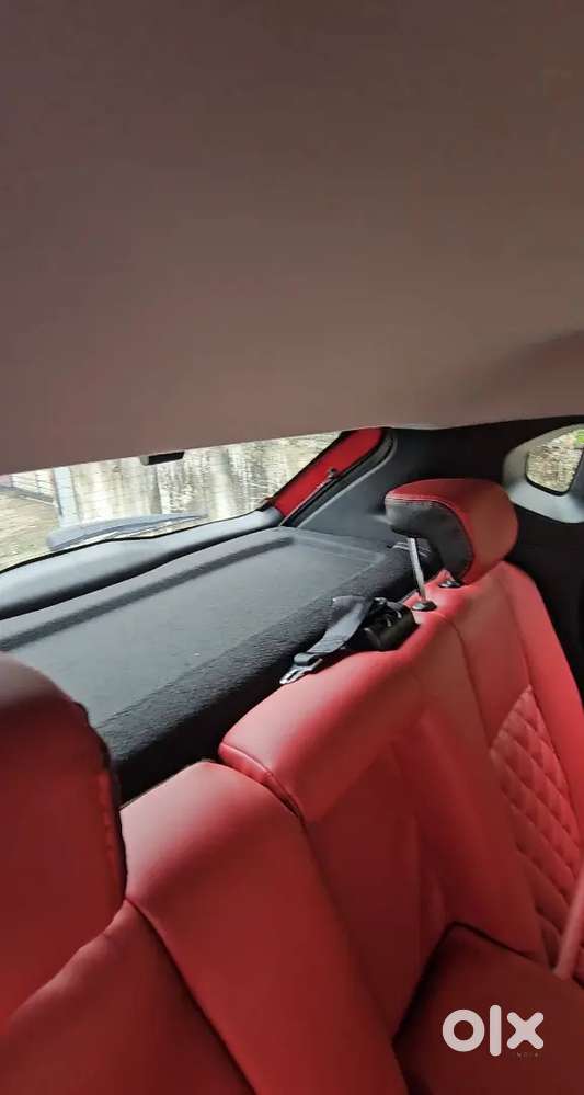 Nissan Magnite Variant 2025nov  Cng+petrol-cng Mileage 33km Petrol 18